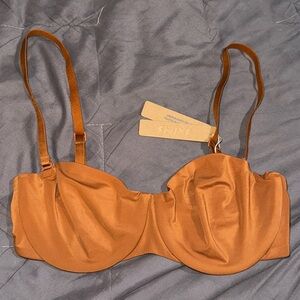 Skims smoothing intimates strapless bra